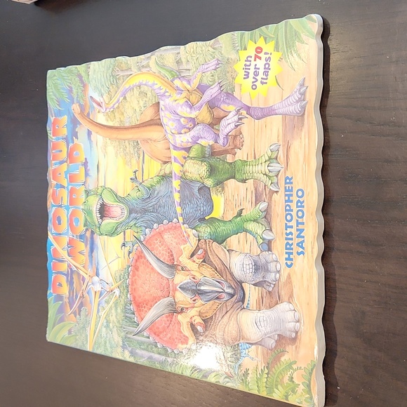 Dinosaur World Flap Book (EUC) & 1 Glow in the dark 3D-Puzzle (new) - Picture 5 of 16